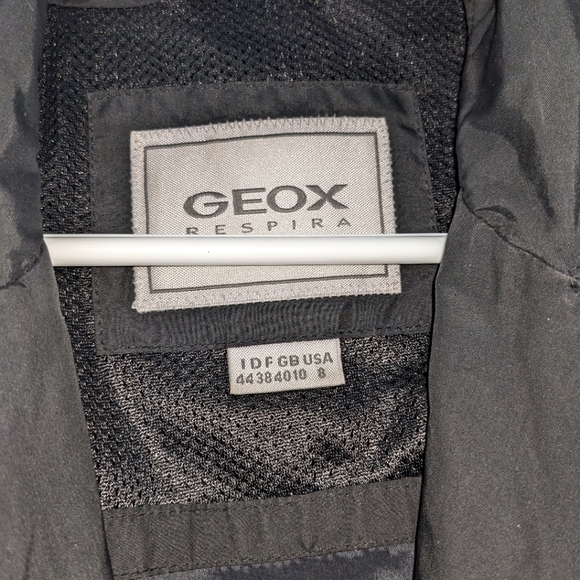 Geox Respira Black Windbreaker Jacket - 8 - Picture 3 of 5